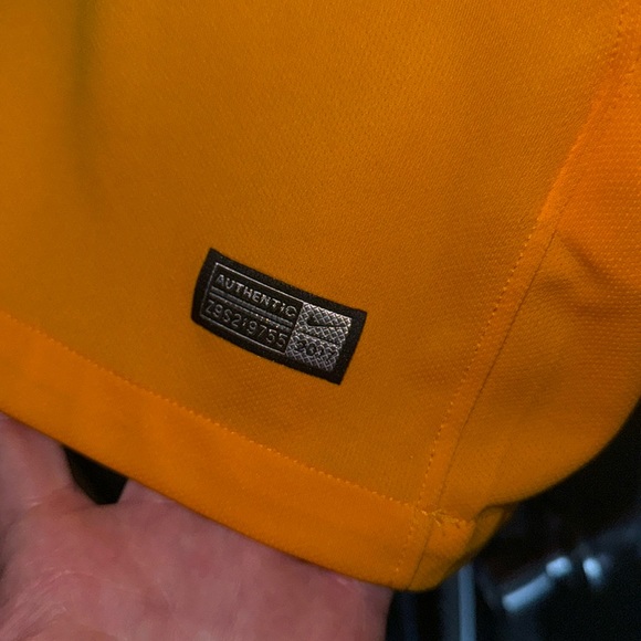 Antoine Griezmann Athletico Madrid kit - Picture 4 of 6